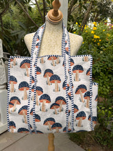 MUSHROOM TOTE BAG