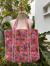 CUSH QUILTED TOTE BAG