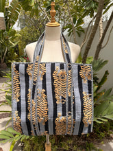 PROWESS QUILTED TOTE BAG