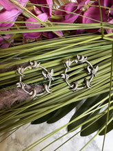 AGED ELEGANCE EARRINGS