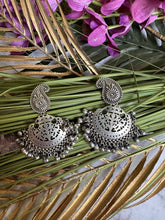 ETERNAL EMBRACE EARRINGS